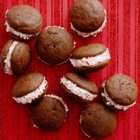 Chocolate Peppermint Whoopie Pies
