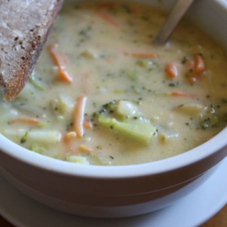 Cheesy Broccoli Chowder