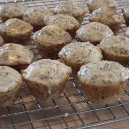 Lemon Poppy Seed Buttermilk Mini Muffins