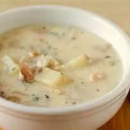 Quick and Easy Creamy Clam Chowder
