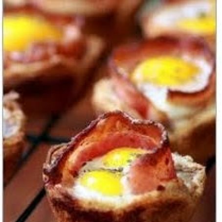 Bacon and Egg Toast Cups
