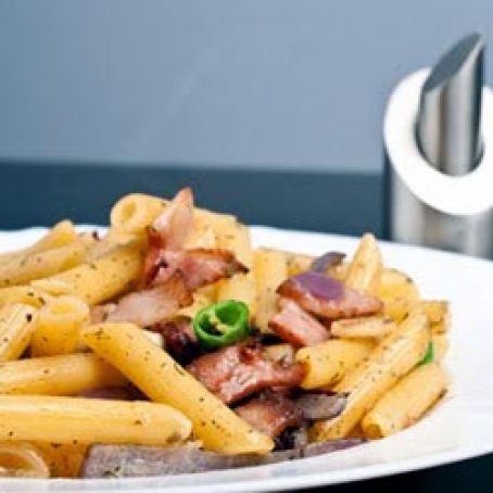 Penne with bacon and mushrooms