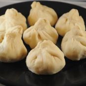 Auntie Vila's Keke Pua'a (Samoan Steamed Pork Buns)