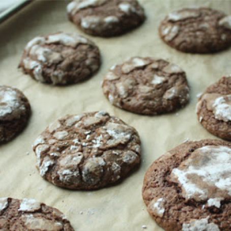 Chocolate Crinkle Cookies (overnight chilling)