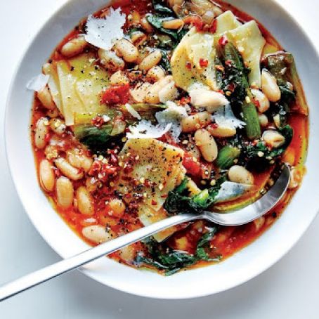 Pasta e Fagioli With Escarole