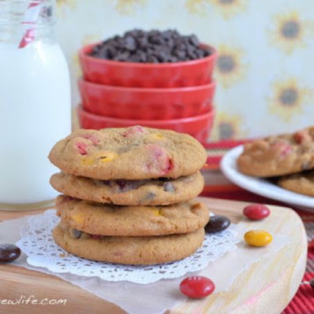 M&M Pumpkin Pudding Cookies