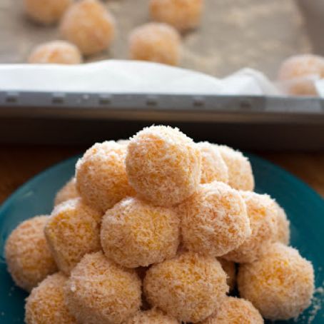 Apricot and Coconut Balls