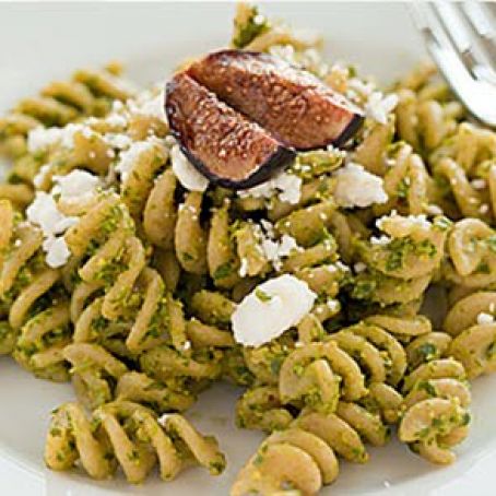 Fast & Fresh Pesto Pasta with Roasted Figs