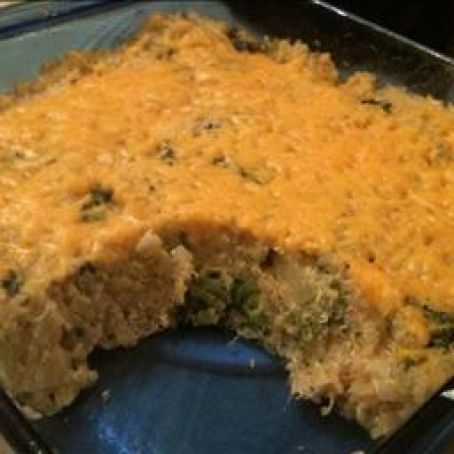 Quinoa, Broccoli and Cheese Casserole