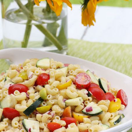 Summer Macaroni Salad with Tomatoes and Zucchini | Skinnytaste