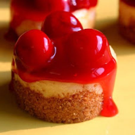 TINY CHERRY CHEESECAKE