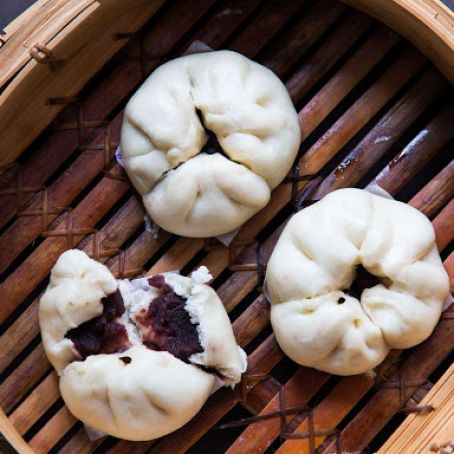 Chinese Steamed Pork Buns (Char Siu Bao)