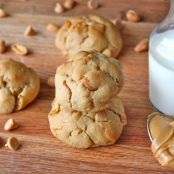 HONEY ROASTED PEANUT BUTTER CHIP COOKIES