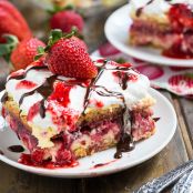 No-Bake Strawberry Lasagna - Spicy Southern Kitchen