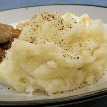 Refrigerator Potatoes (Make-Ahead Mashed Potatoes)*