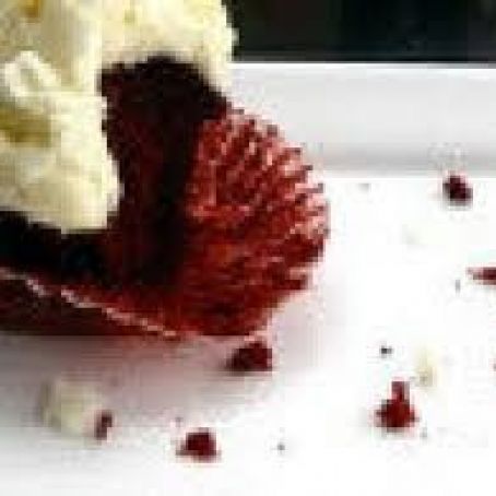 Izzy's Curly Cakes Red Velvet Cupcakes