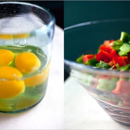 SCRAMBLED EGGS w/PEPPERS