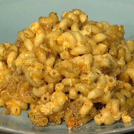 Bobby Deen's Lighter Cheesy Mac