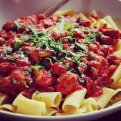 Rigatoni with Chicken Thighs