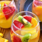 TROPICAL WHITE WINE SANGRIA