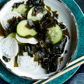 Wakame-Cucumber Salad