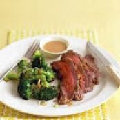 Steak with Peanut Sauce and Broccoli