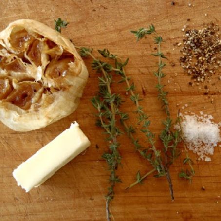 GARLIC*****Roasted Garlic Garlic Bread