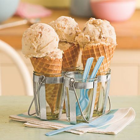 Peach-and-Toasted Pecan Ice Cream