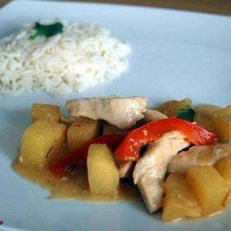 POLLO CON PIÑA EN SALSA DE LIMON