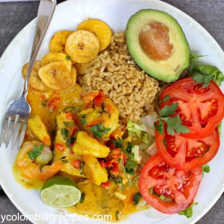 Encocado de Pescado y Camarón