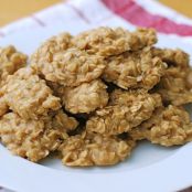 No-Bake White Chocolate Peanut Butter Oatmeal Cookies