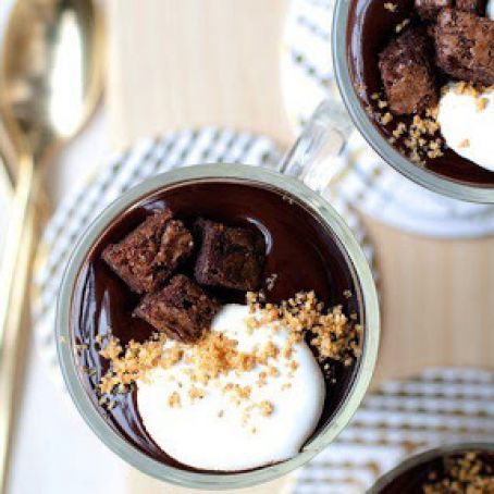 S'mores Cheesecake Parfaits