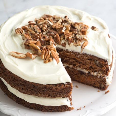 Incredibly Moist and Easy Carrot Cake Recipe