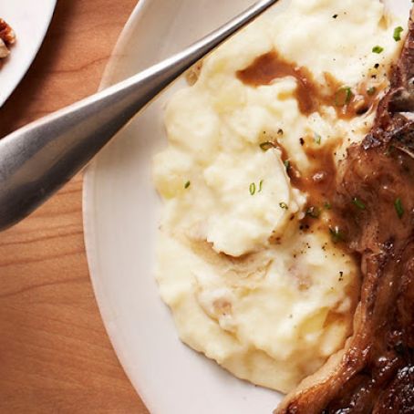 Cheesy Smashed Potatoes (Nixon)