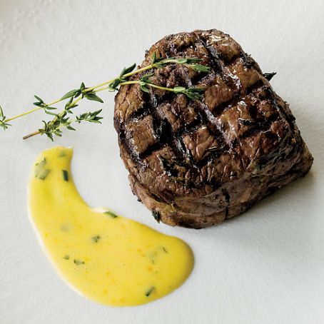 Grilled beef tenderloin with broccoli sformato and hollandaise sauce