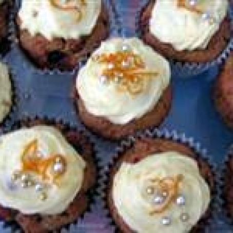 Mini Christmas Cakes with Marzipan Icing