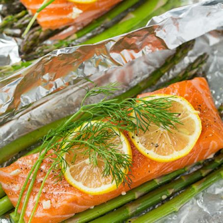 Salmon and Asparagus in Foil