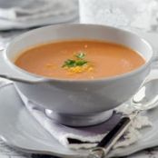 Onion soup with red wine