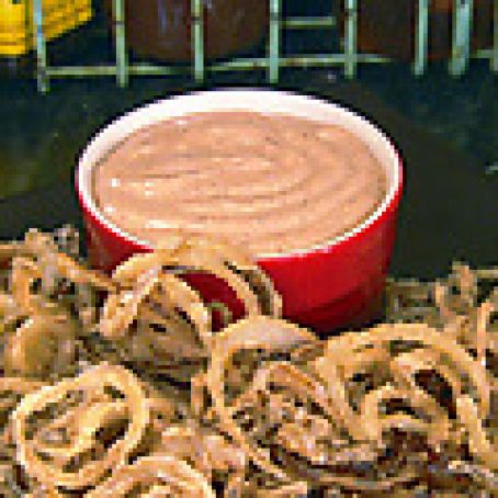 Fried Onion Rings with Chili Sauce