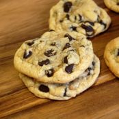 Crisp and Chewy Chocolate Chip Cookies