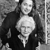 Meme's Fried Chicken & Gravy - Virginia Willis