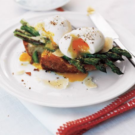 Asparagus and Soft Eggs on Toast