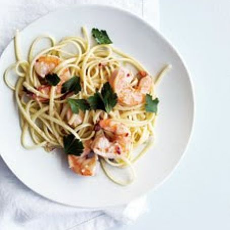LINGUINE WITH SHRIMP AND WHITE WINE