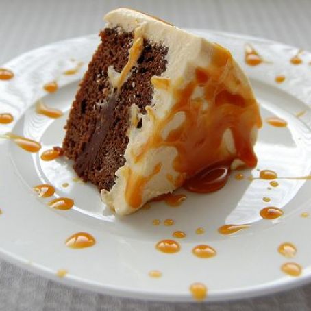 Bailey’s Caramel Irish Cream Cake