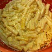 Easy Mac N Cheese