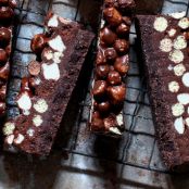 Crunchy Cookies and Cream Brownies