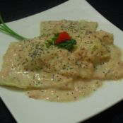RAVIOLES EN SALSA DE CUATRO QUESOS
