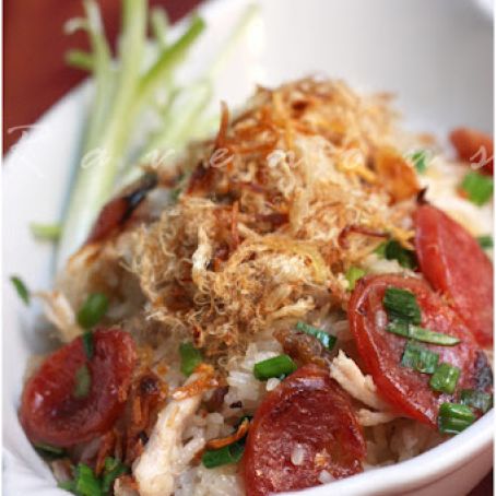Xoi Man (Sticky Rice w/Chinese Sausage, Chicken, Shrimp)(Overnight)
