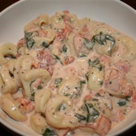 Spinach Tomato Tortellini