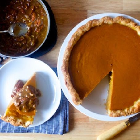 Classic Pumpkin Pie with Praline Topping